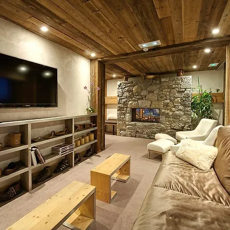 Hotel-chalet Les Ecureuils Restaurant, Spa, Sauna, Garage 3*