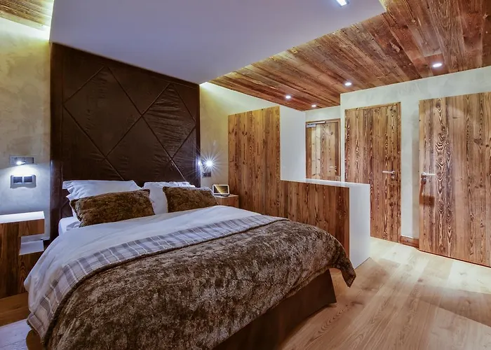 Szálloda Hotel-chalet Les Ecureuils Restaurant, Spa, Sauna, Garage 3*