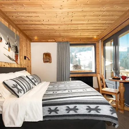 Hotel-chalet Les Ecureuils Restaurant, Piscine, Jardin Garage Hotel 3*