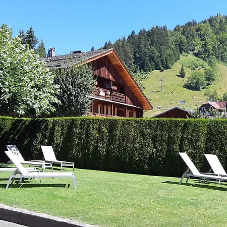 Hotel Hotel-chalet Les Ecureuils Restaurant, Piscine, Jardin Garage Le Grand-Bornand