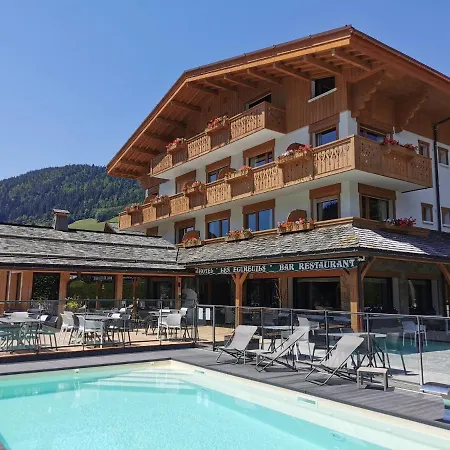 Hotel-chalet Les Ecureuils Restaurant, Piscine, Jardin Garage 3*
