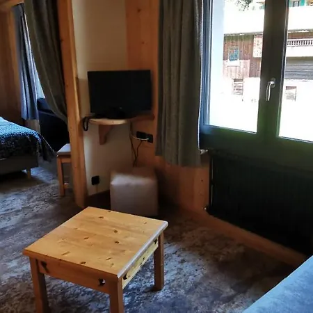 Hotel-chalet Les Ecureuils Restaurant, Piscine, Jardin Garage 3*