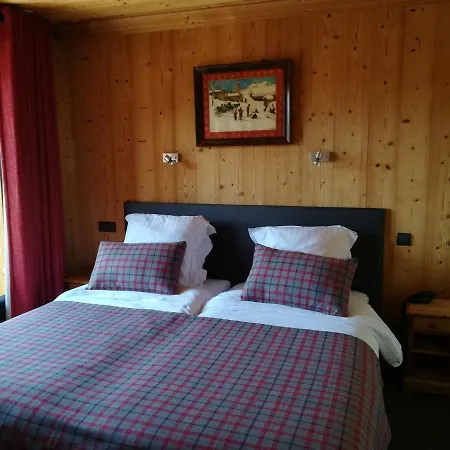 Hotel Hotel-chalet Les Ecureuils Restaurant, Piscine, Jardin Garage Le Grand-Bornand