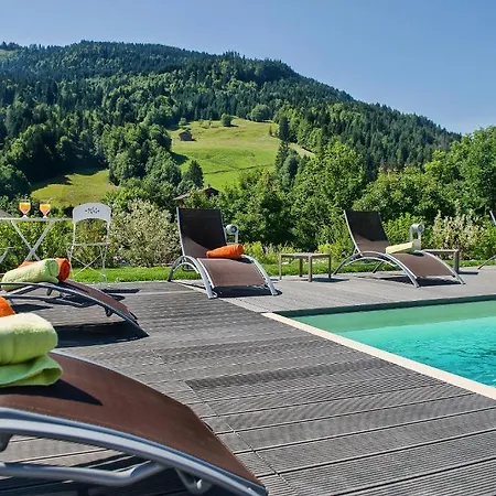 Hotel Hotel-chalet Les Ecureuils Restaurant, Piscine, Jardin Garage Le Grand-Bornand