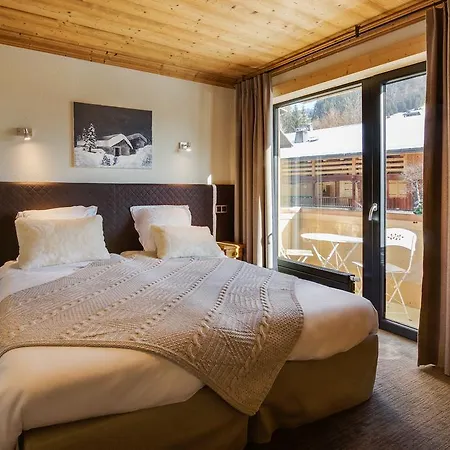Hotel-chalet Les Ecureuils Restaurant, Piscine, Jardin Garage Hotel